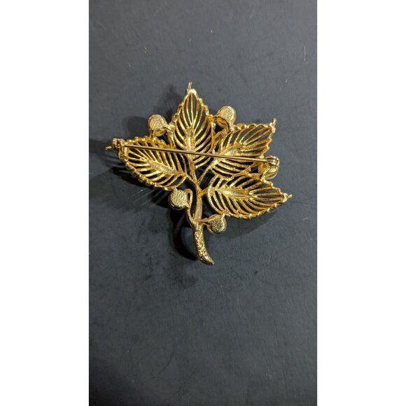 Vintage Lisner Gold Tone Leaf Brooch With Faux Pearls - Picture 7 of 9